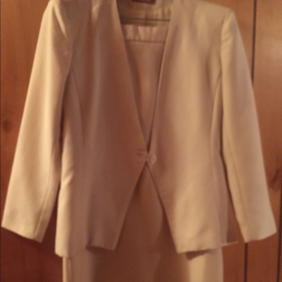 Women's church suit - Picture 2 of 2